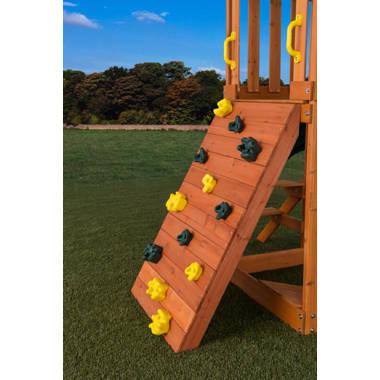 Plastic rock store wall for playset